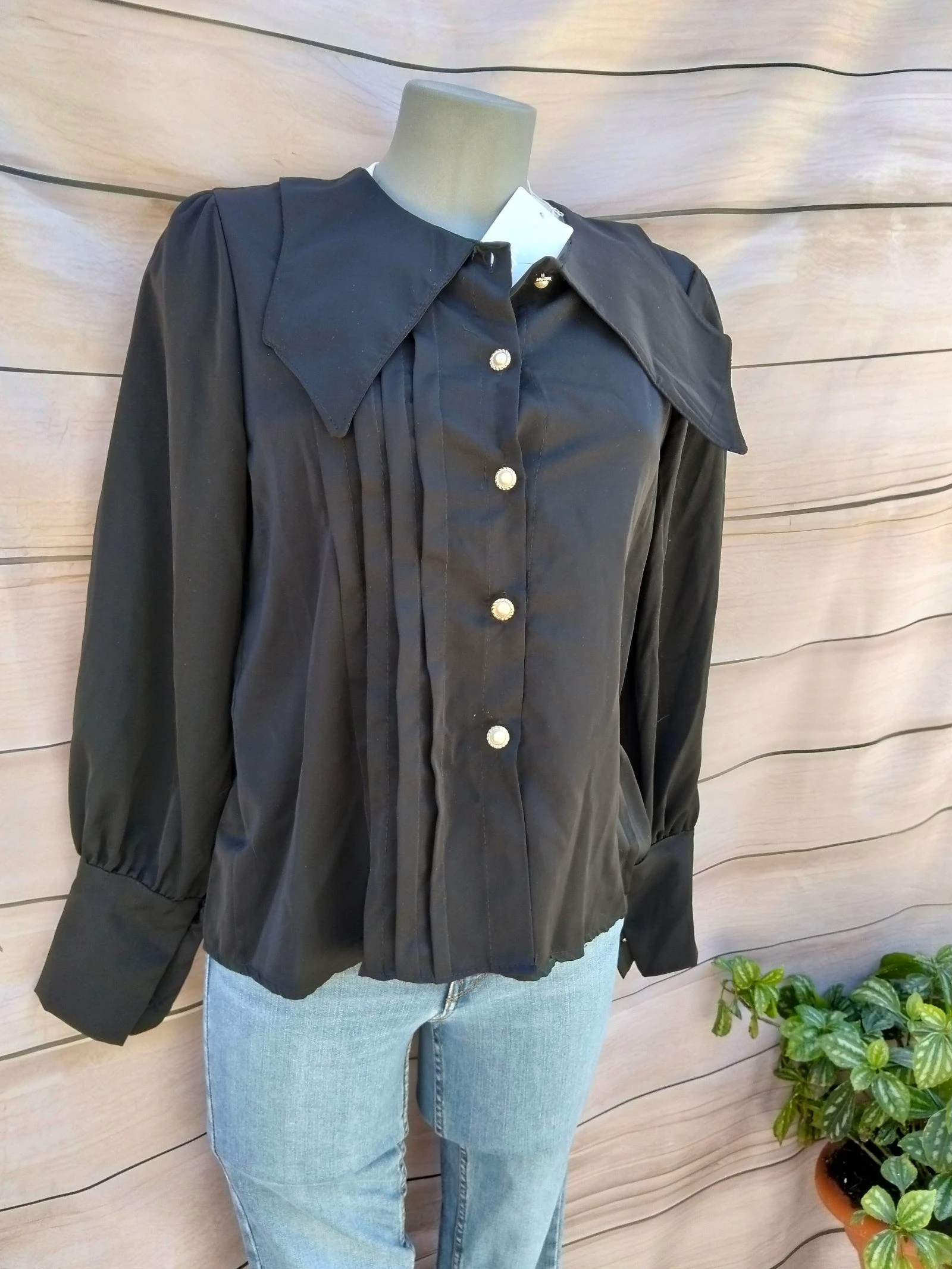 Camisa negra botones joya – photo 2